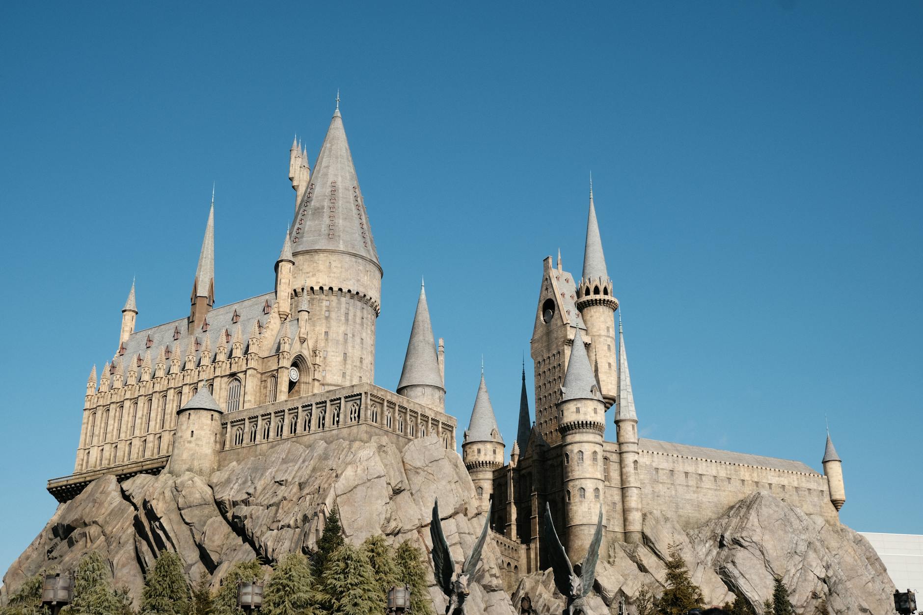 hogwarts castle at universal studios japan